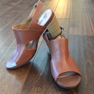 Clarks Leather Sandals